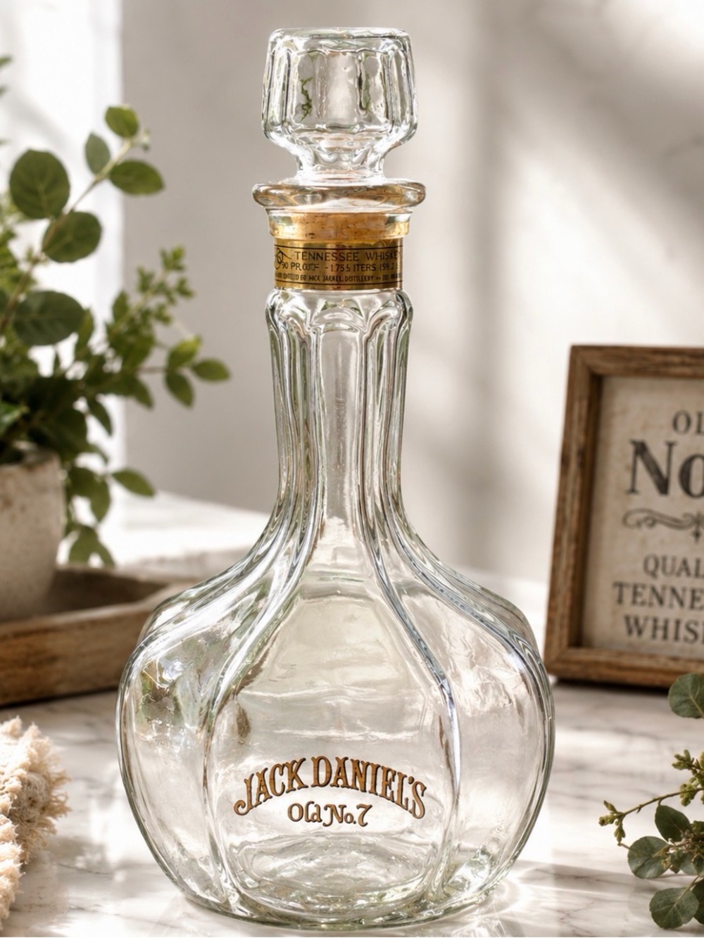 VINTAGE, JACK DANIEL’S LOGO, OLD NO. 7, TENNESSEE WHISKEY, GLASS DECANTER. G23